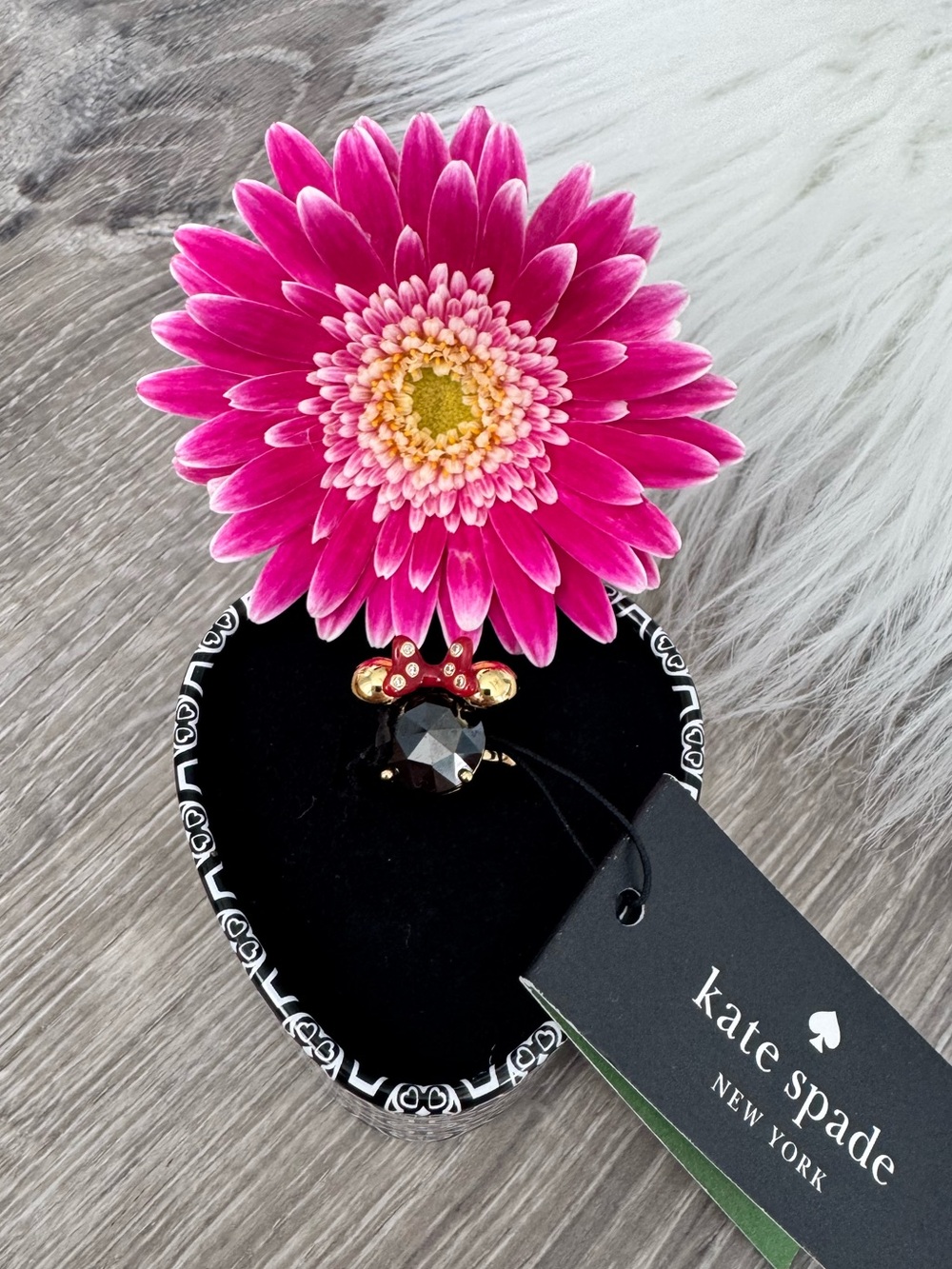 ❤️🖤 Disney X kate spade New York Minnie Mouse Ring Size 5